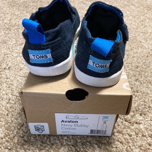Toms toddler Avalon, size 9. Navy - Picture 2 of 5